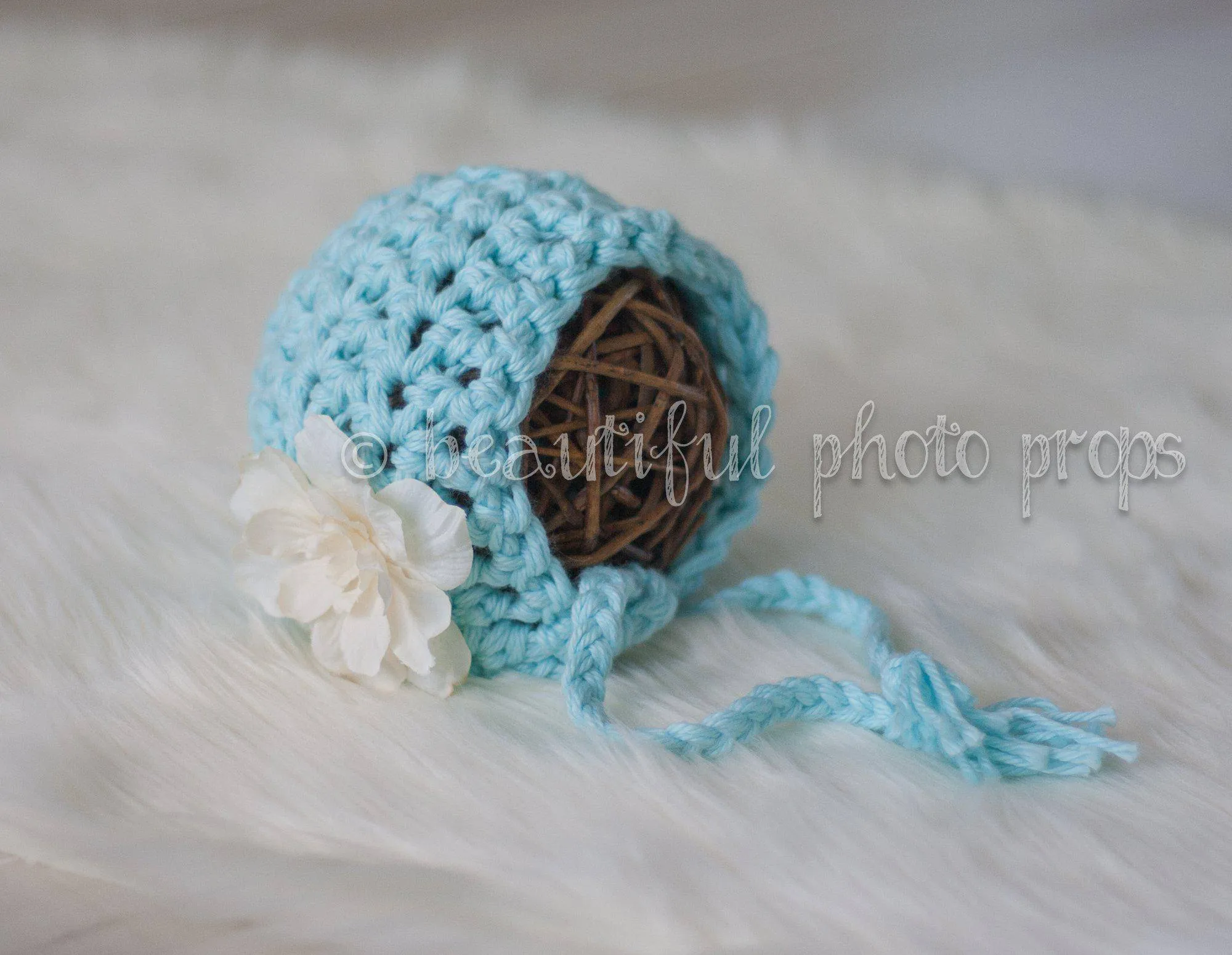 Blossom Newborn Bonnet Hat in Baby Blue