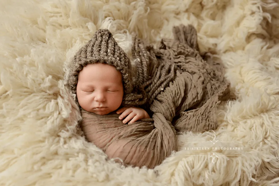 Chunky Knit Newborn Baby Bonnet Hat