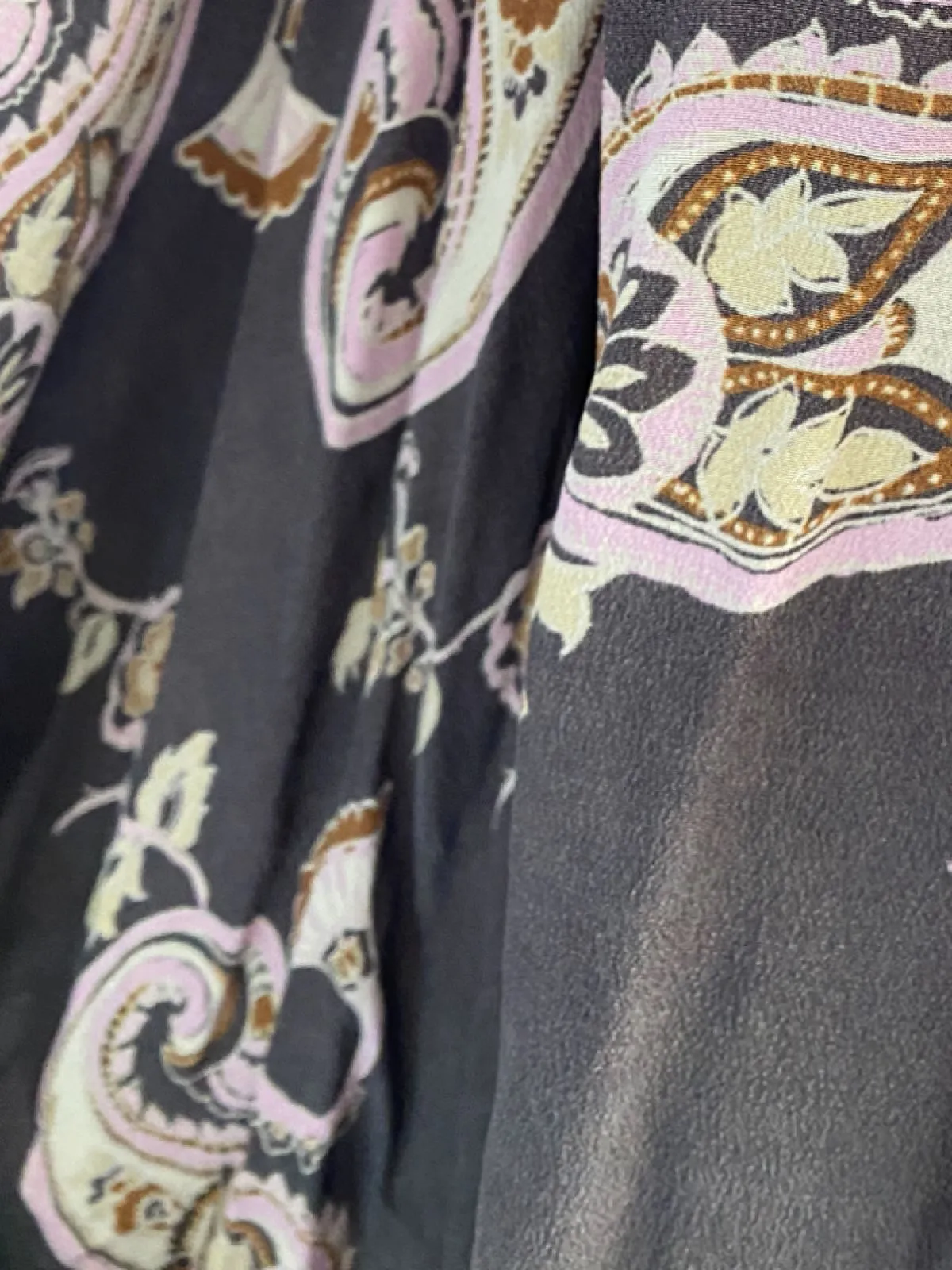 HANNAH ARTWEAR Silk Kimono / Jacket | Grey, Paisley, Oversized, One Size