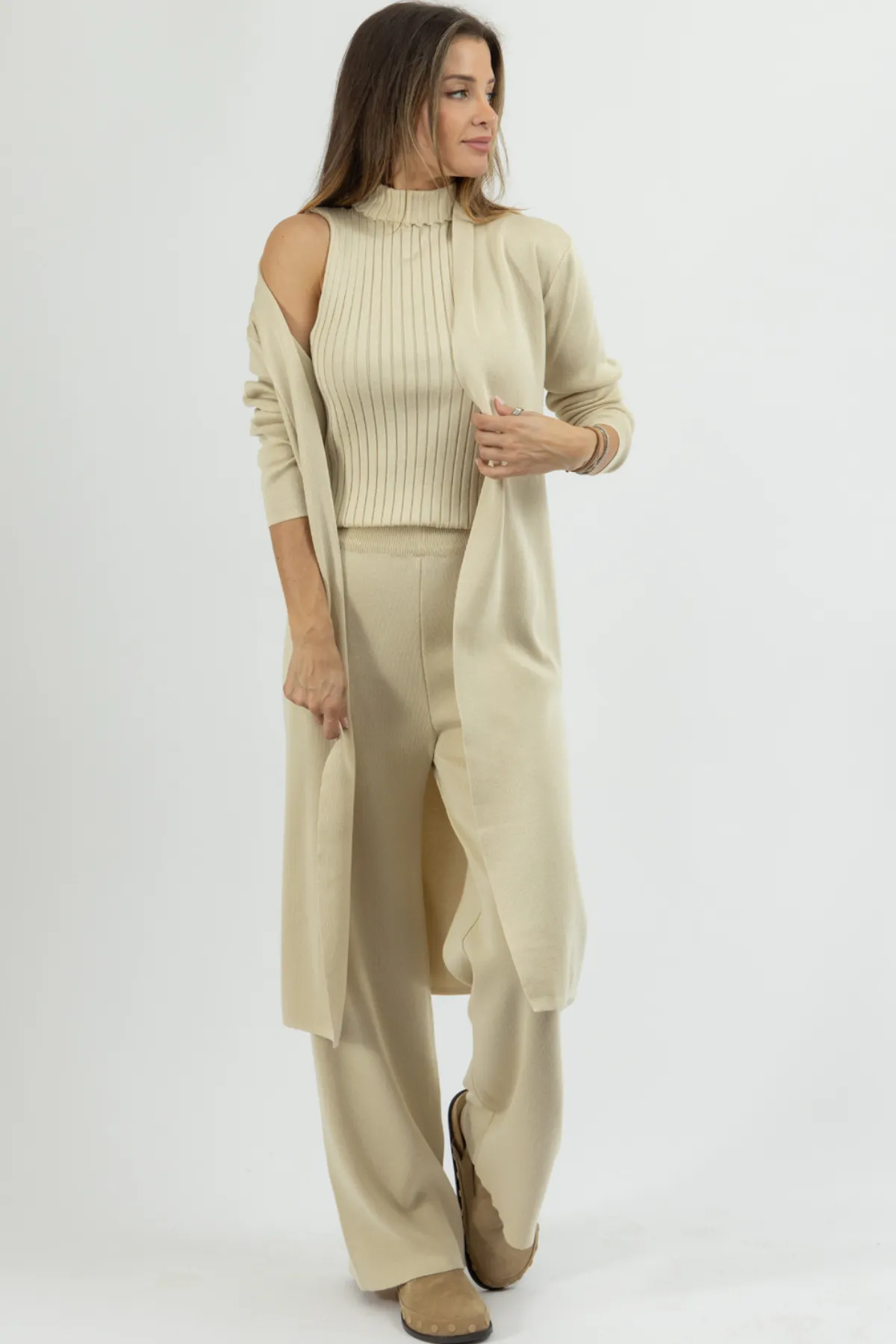 LIMITLESS BEIGE THREE PIECE SET