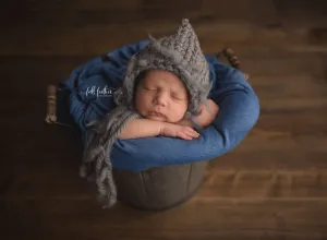 Newborn Fluffy Bonnet Hat in Gray