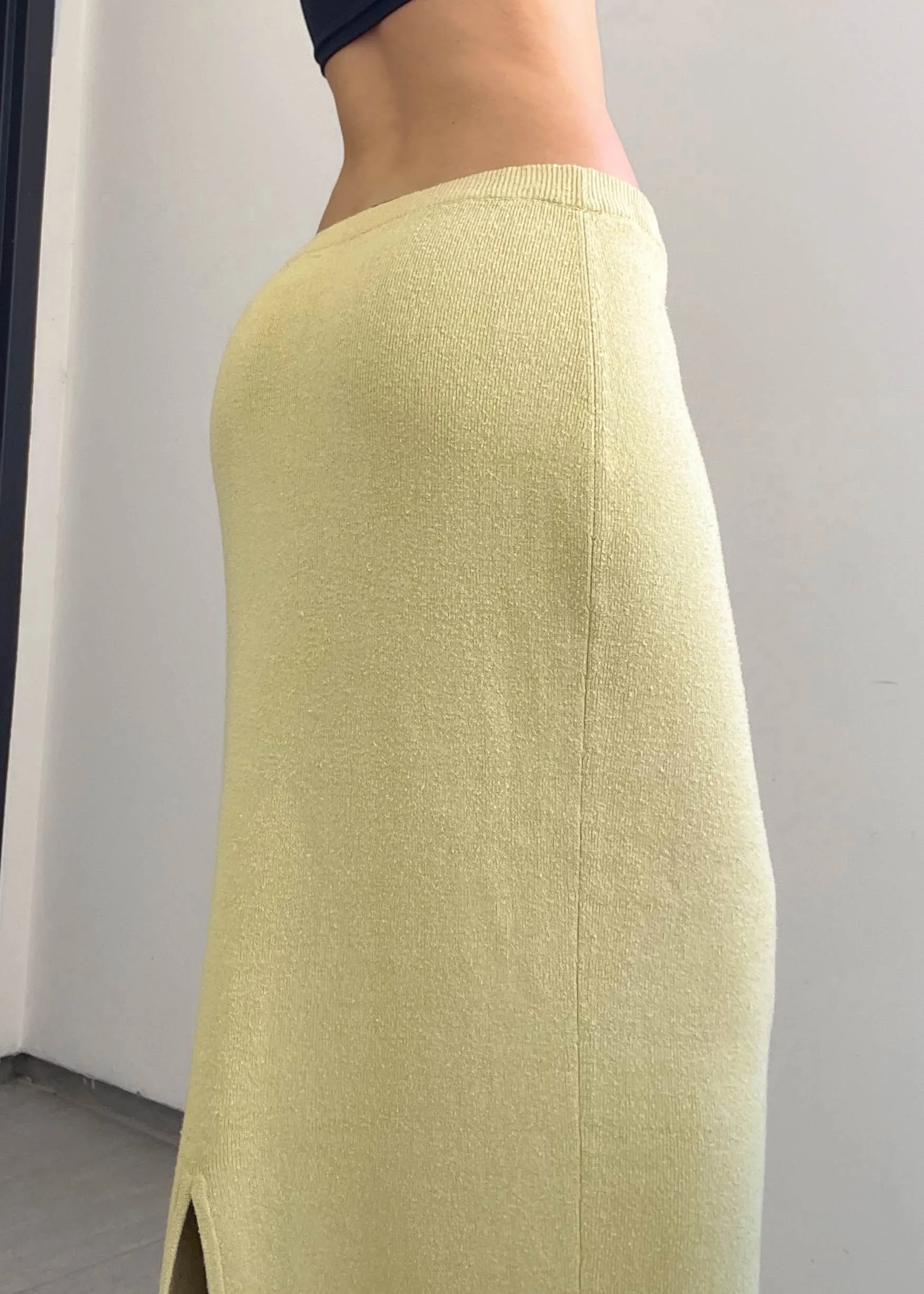 Pastel Green Knit Maxi Skirt (M-L)