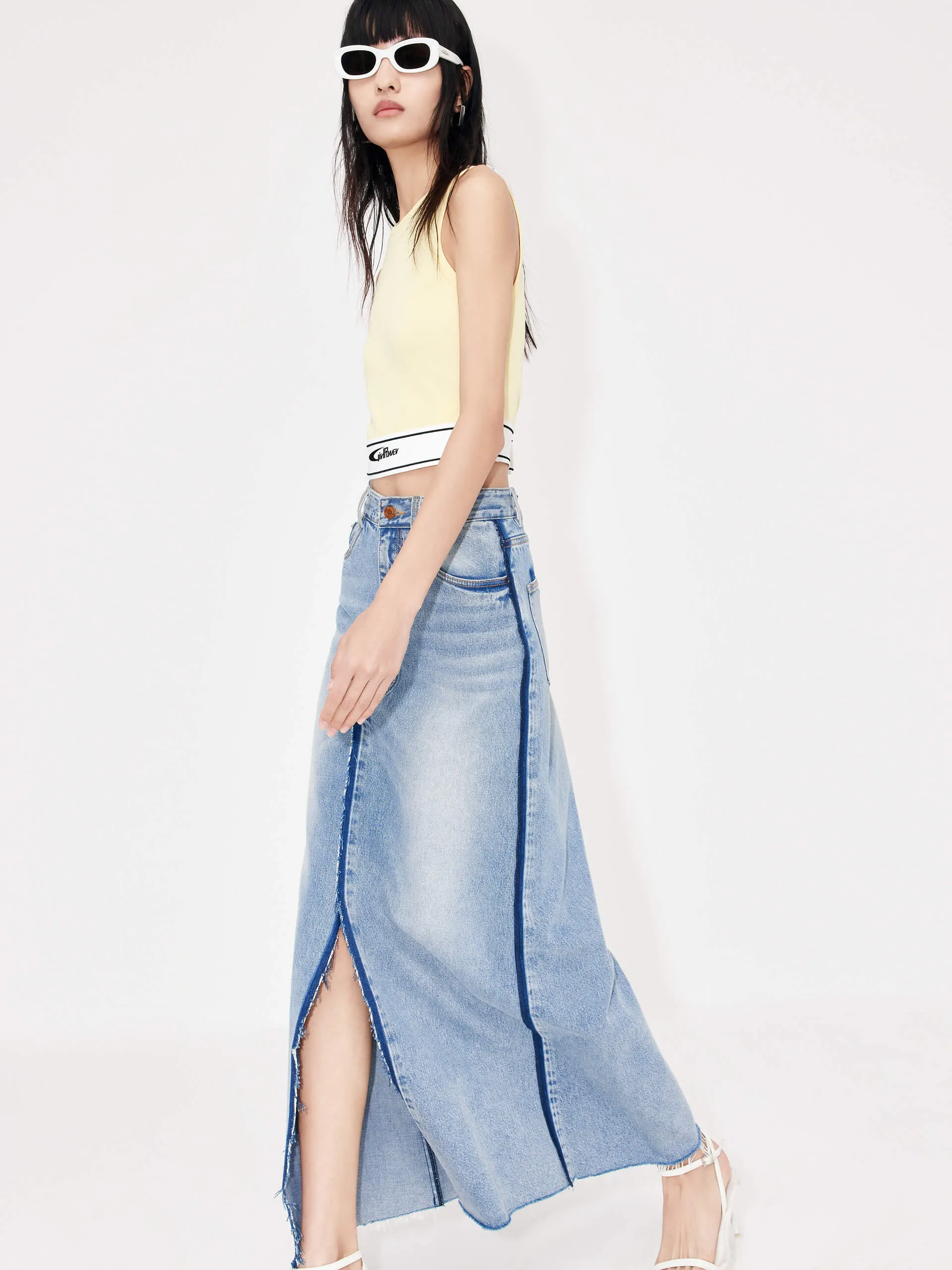 Seams Detail Slit Denim Skirt