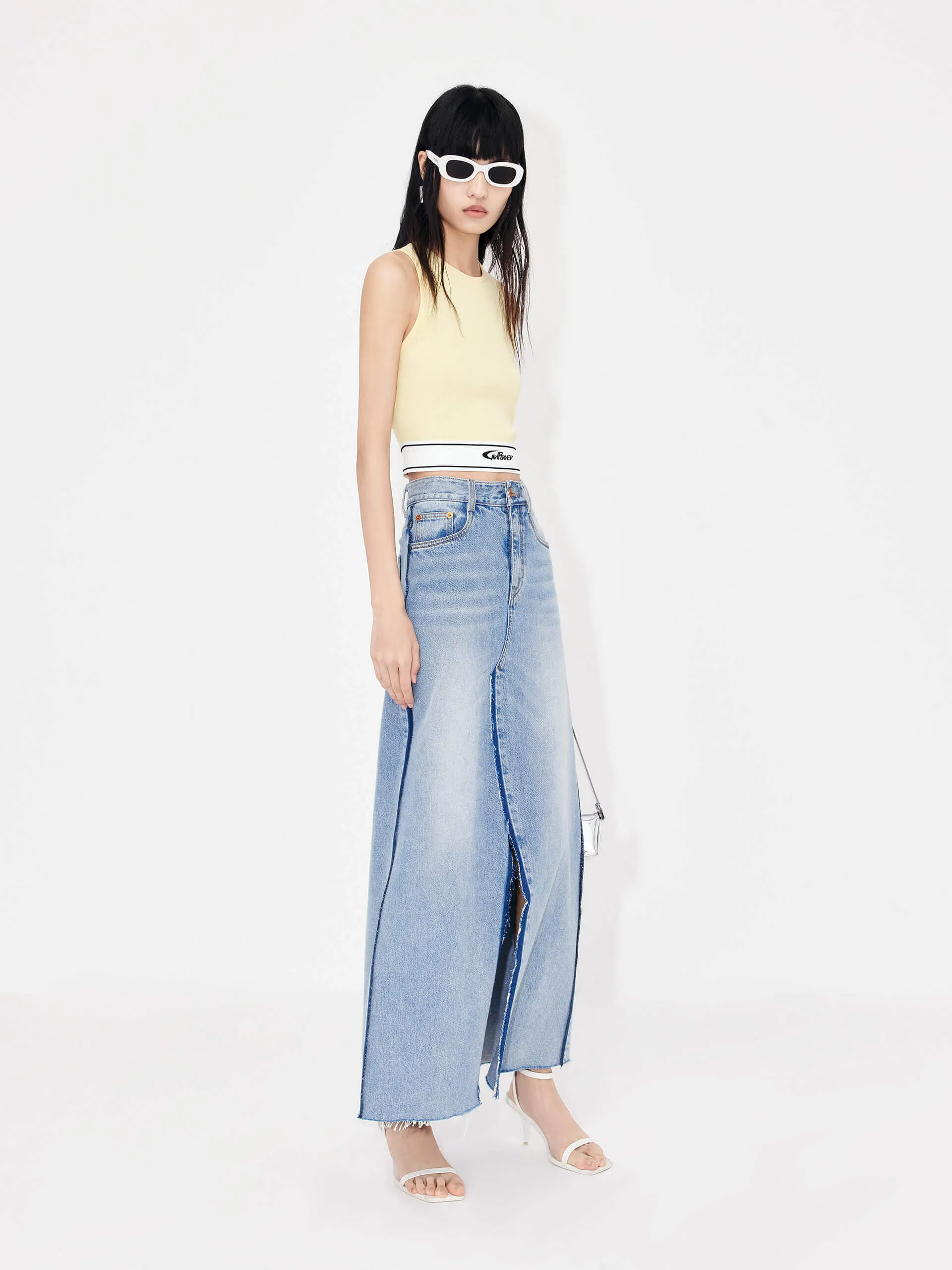 Seams Detail Slit Denim Skirt