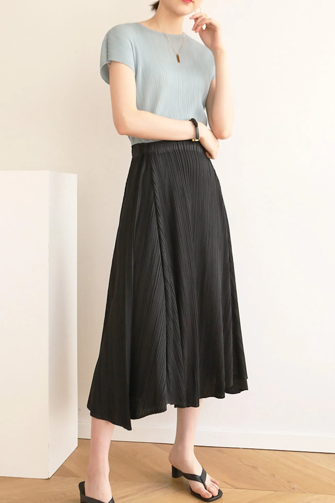 Solid Color Full Pleated High Waist Skirt