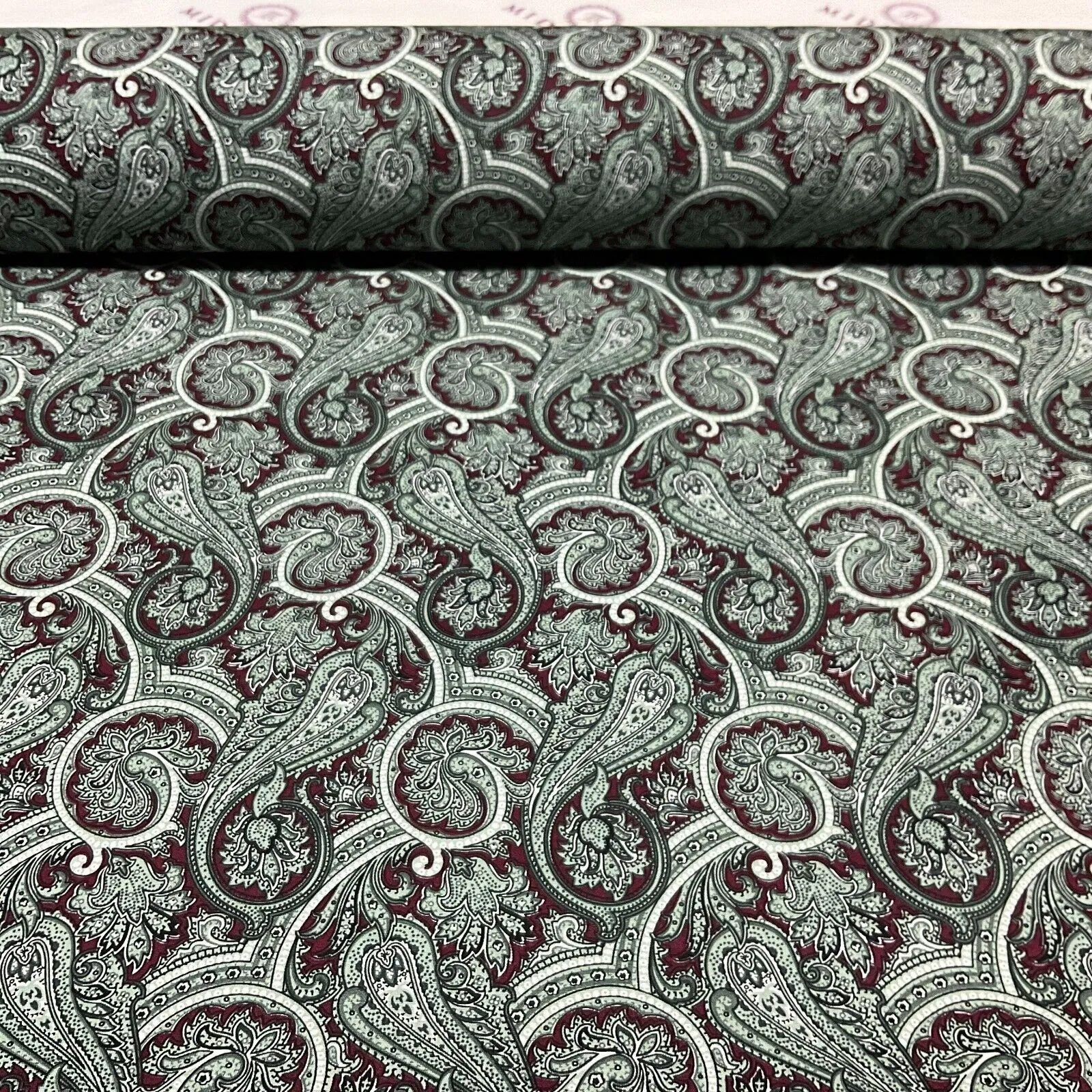 Vintage Paisley 100% cotton poplin printed dress craft fabric 112cm wide M1745