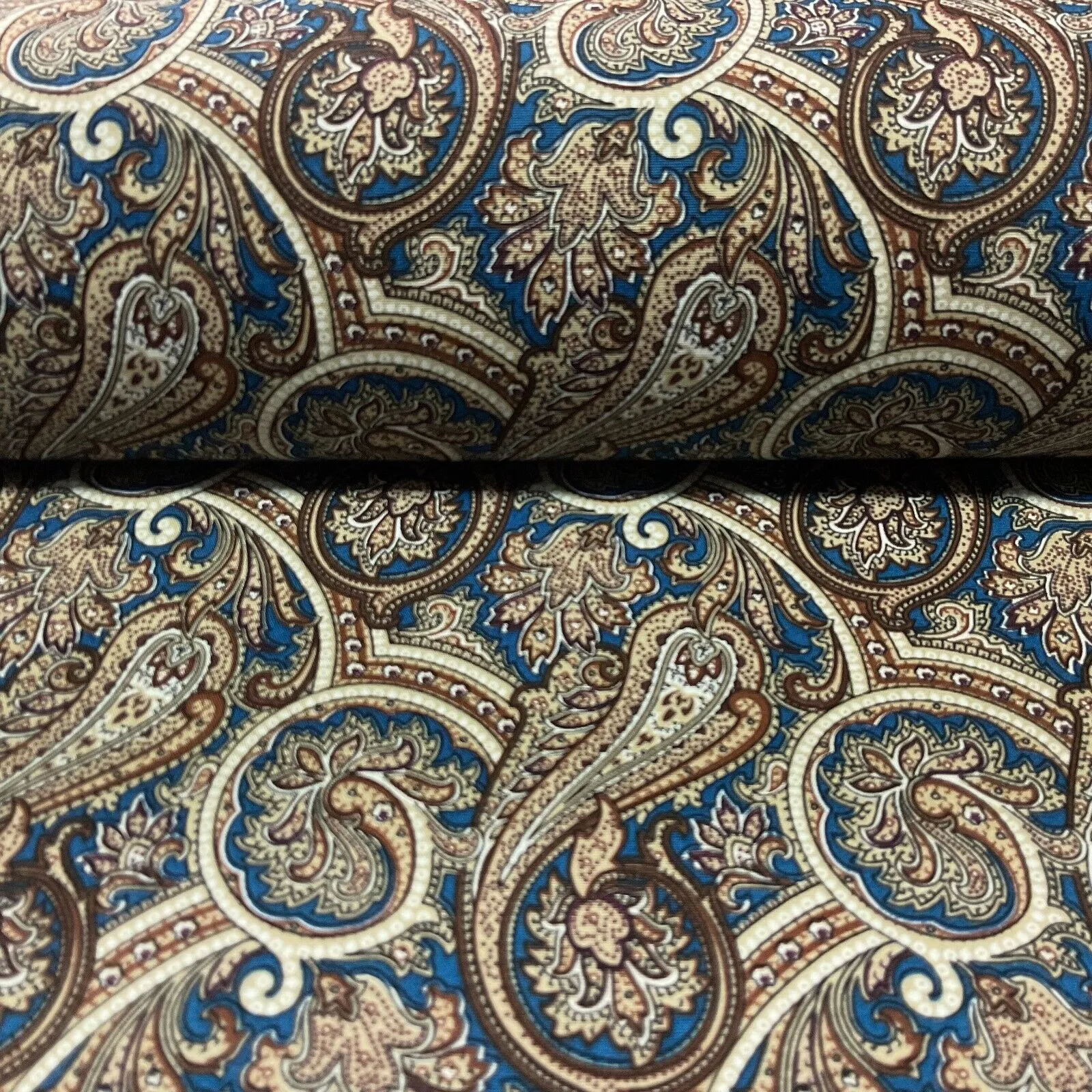 Vintage Paisley 100% cotton poplin printed dress craft fabric 112cm wide M1745