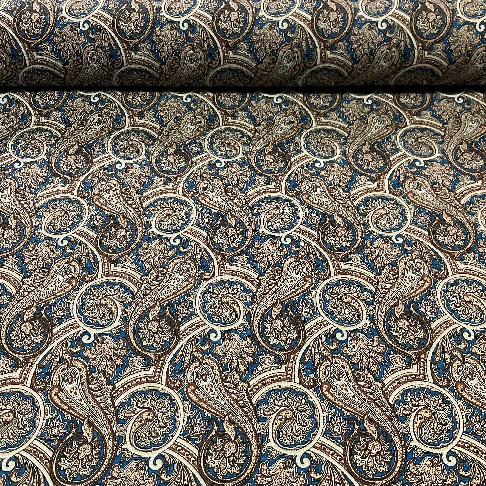 Vintage Paisley 100% cotton poplin printed dress craft fabric 112cm wide M1745